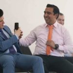 Jesús_nava_gasta_1.6_millones_en_remodelar_su_oficina - La Voz De La Experiencia