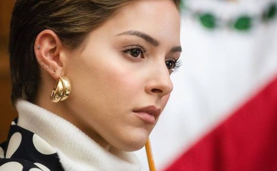 Monterrey - La Voz De La Experiencia